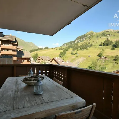 아파트 Centre Village, 4 Pers., 2 Ch., Face Aux Pistes, Parking, Balcon - Fr-1-391-5